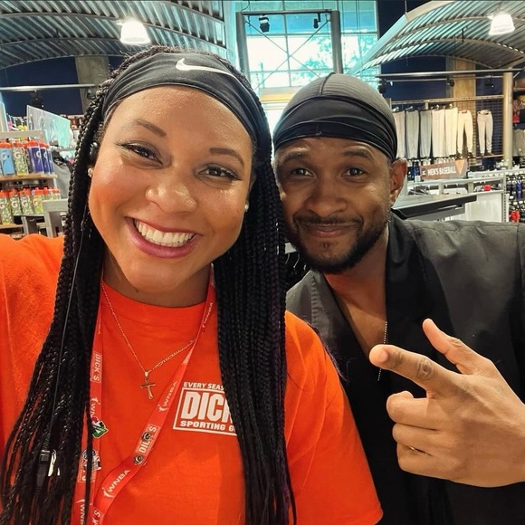 Meet your Posher, Alexis - Picture 3 of 6